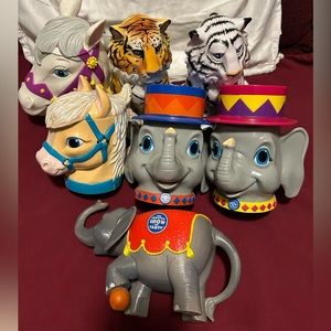RARE FIND! COLLECTIBLE Set of 7 Ringling Bros Barnum & Bailey Circus Souvenirs.
